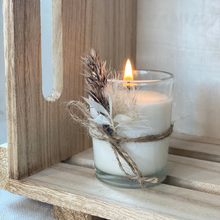 Load image into Gallery viewer, Wedding Favour - Candle with Dried Flowers

