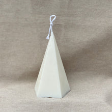 Load image into Gallery viewer, Pyramid Geometric Candle
